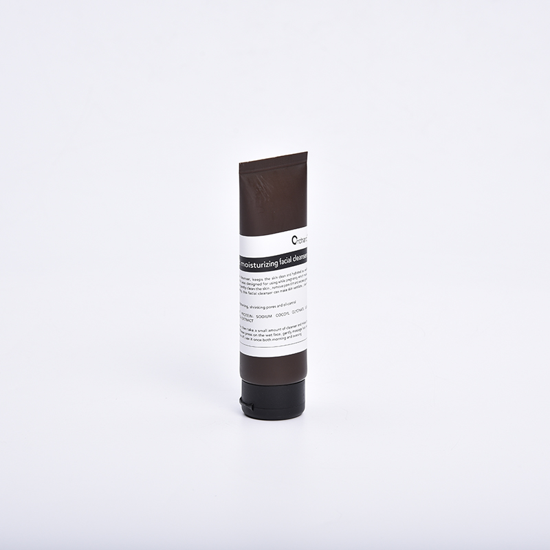oat Smoothing and moisturizing facial cleanser